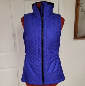 Athleta sports vest size M